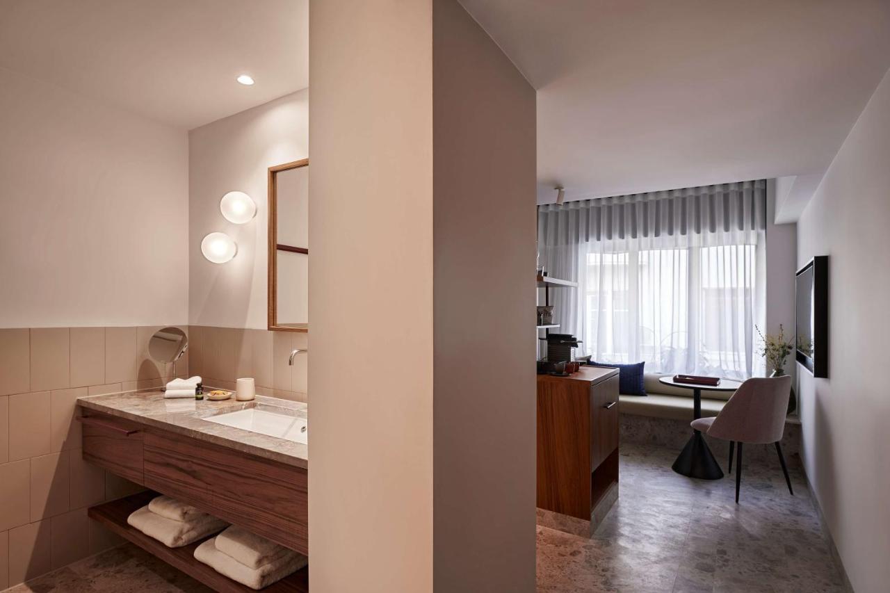 The Social Athens Hotel, A Member Of Radisson Individuals Zewnętrze zdjęcie